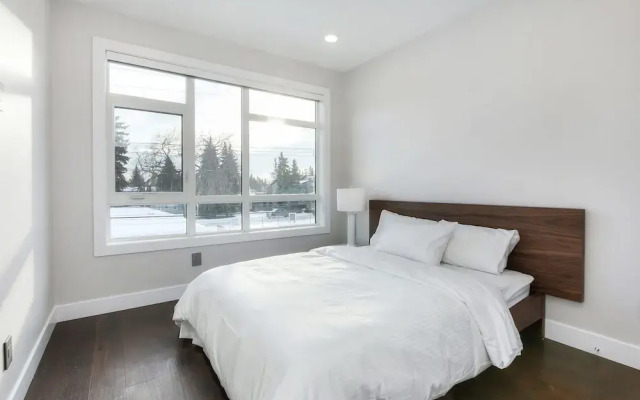 New Luxury Townhome 27