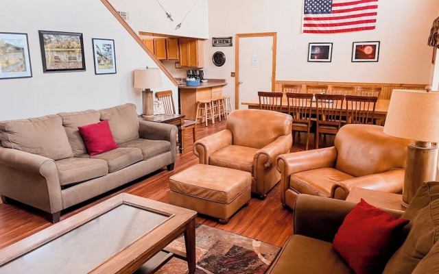 669 Rainbow Landing Dr