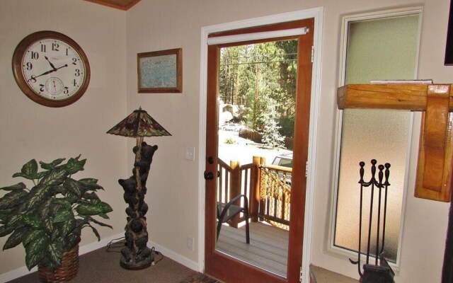 100 Cedar Hideaway Home