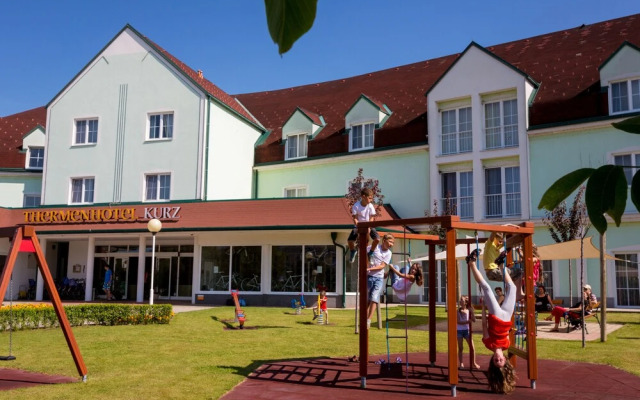 Thermenhotel Kurz