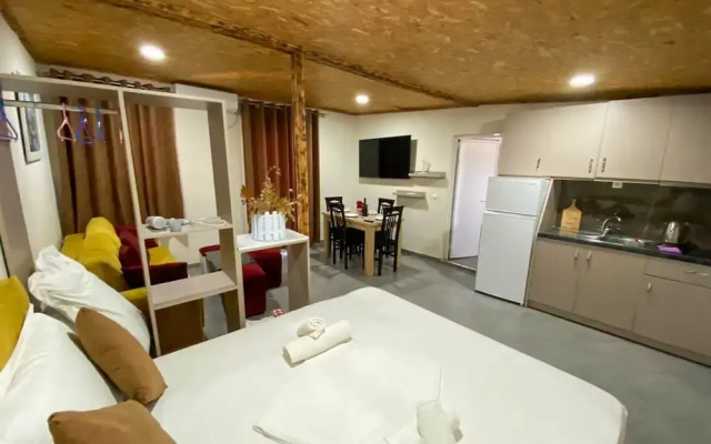 Full Moon Apartments