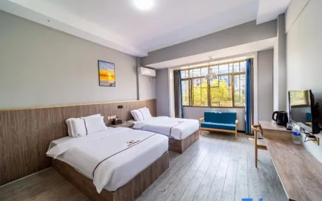 Yi Jia Hotel(Pingxiang Golden Triangle Branch)