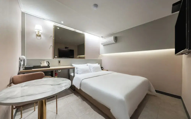 Greaten Hotel