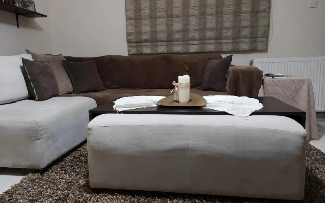 George Central Apartment