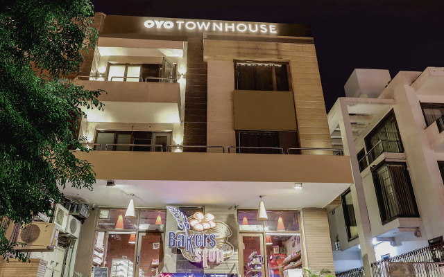 Oyo Townhouse 281 Harsh Vihar