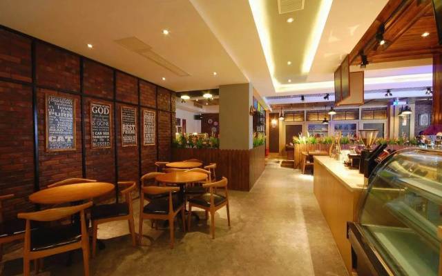 James Joyce Coffetel Lushan Guling Street