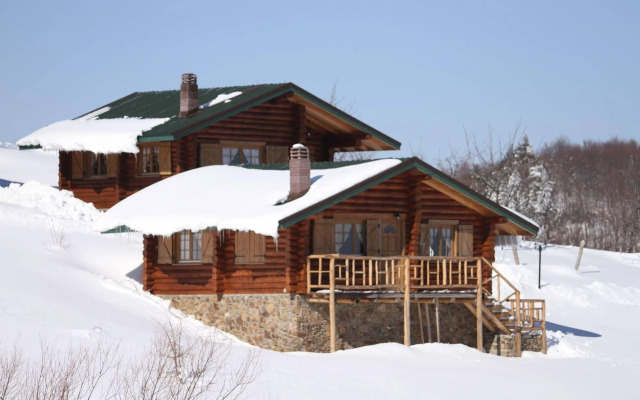 Sfendamos Wood Village