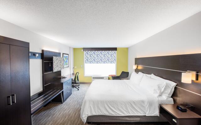 Holiday Inn Express Hotel & Suites Altoona-Des Moines, an IHG Hotel