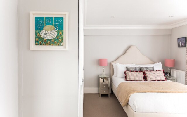 Wonderful Chelsea Apartment