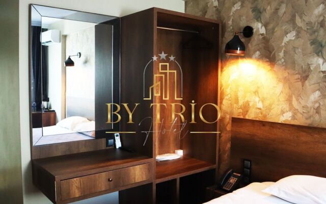 By Trio Hotel