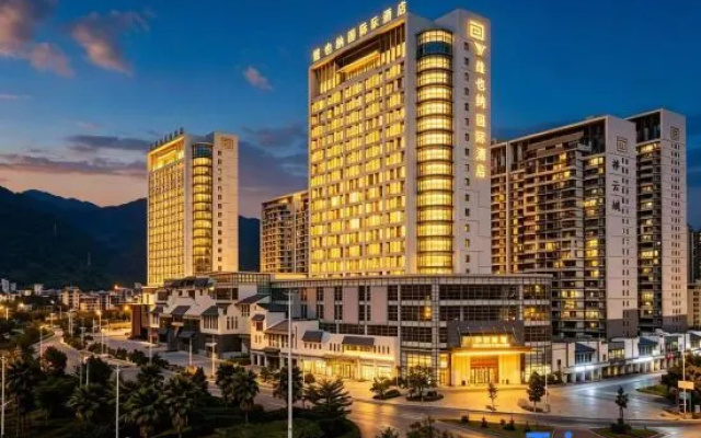 Vienna International Hotel (Yunfu Sports Park) – Outside – Yunfu