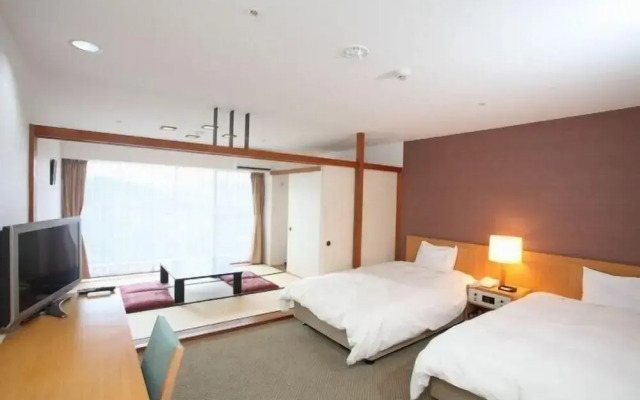 Wisterian Life Club Usami