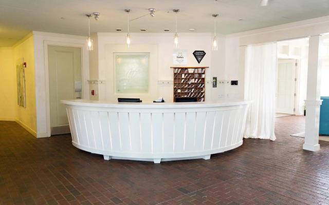 WaterColor Inn & Resort