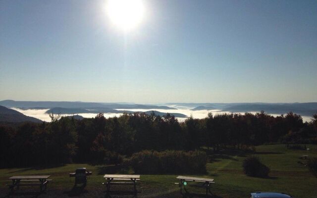 Whitcomb Summit Retreat