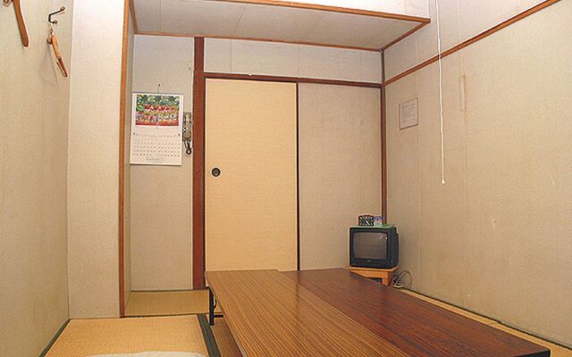 Kobe Student Youth Center - Hostel