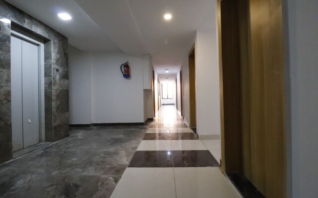 OYO Flagship 27991 Mundhwa UC