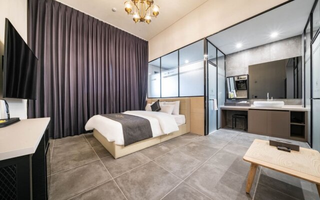 Pyeongtaek Hermes Hotel