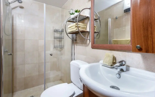 Deluxe 3 BD Marina Apartment in Herzylia