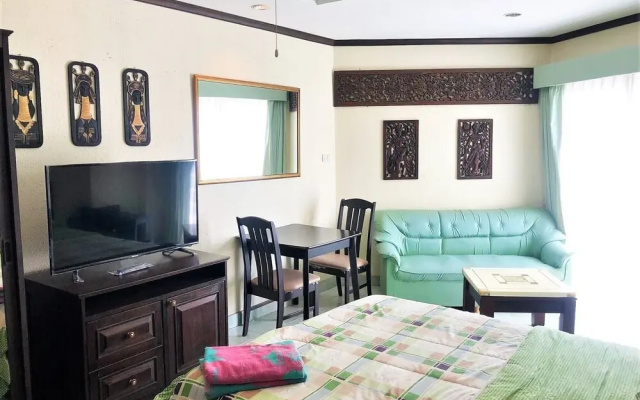 Sea View Apartment Rimhad Condominium Pattaya
