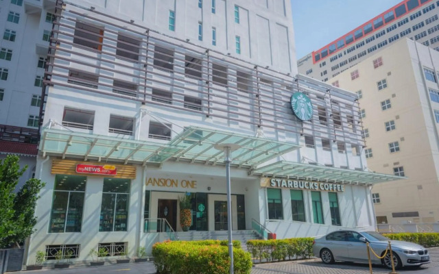 StayNest Suites at Gurney Drive