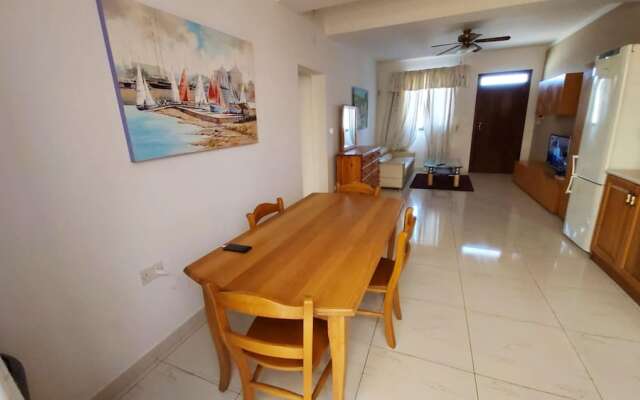 Apartment With 2 Bedrooms In Is Swieqi With Wonderful Mountain View Terrace And Wifi