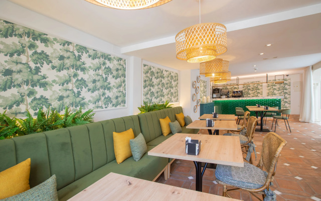 Soho Boutique Atalia