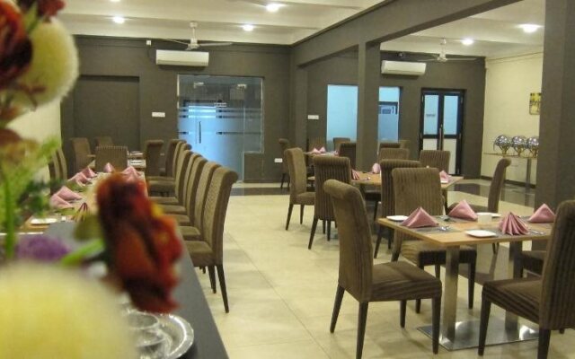 Hotel Oviya