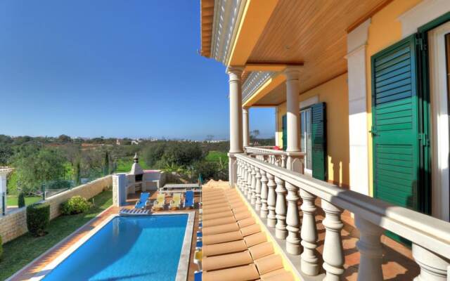 Villa 5 Bedrooms With Pool And Wifi 107490