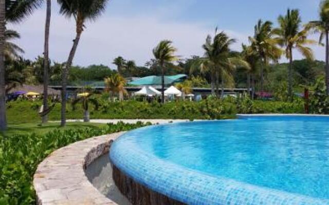 Los Veneros, Torre Agave