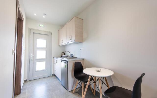 Anemona Beach Apartments