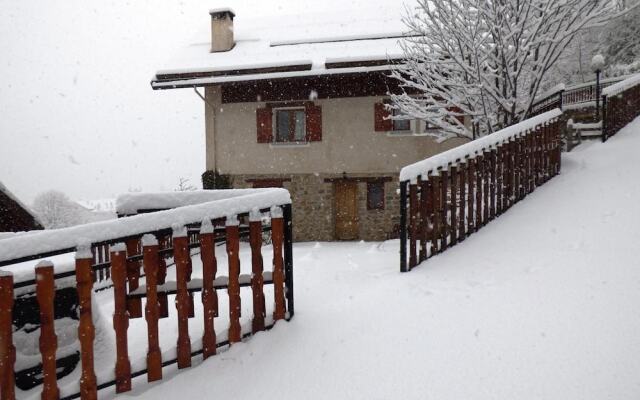 Les Cerisiers by Gites de France