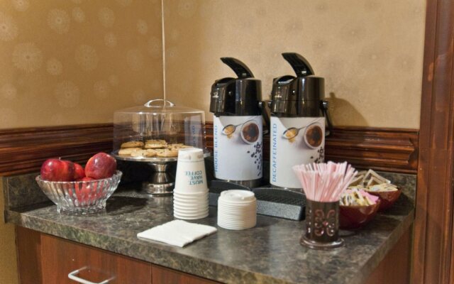 Holiday Inn Express & Suites Ocean Springs by IHG