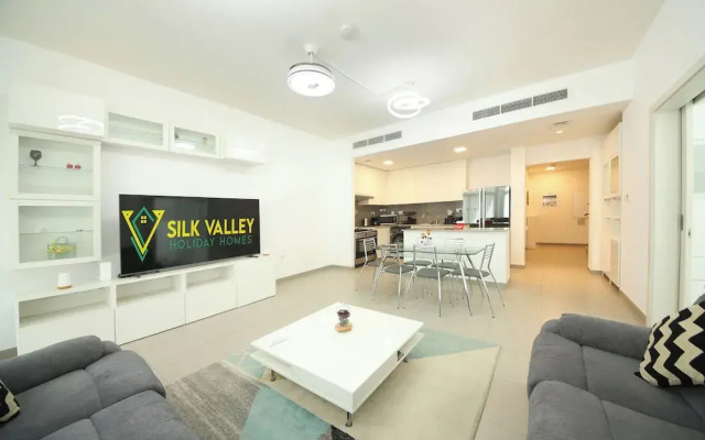 Luxury 4B and maid's with private garden