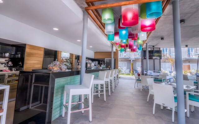 Hotel Suites Los Calderones (Adults only)