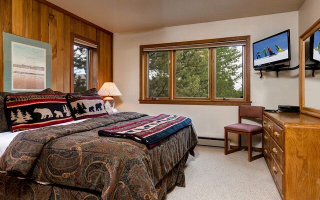 Abode at Teewinot Cabin