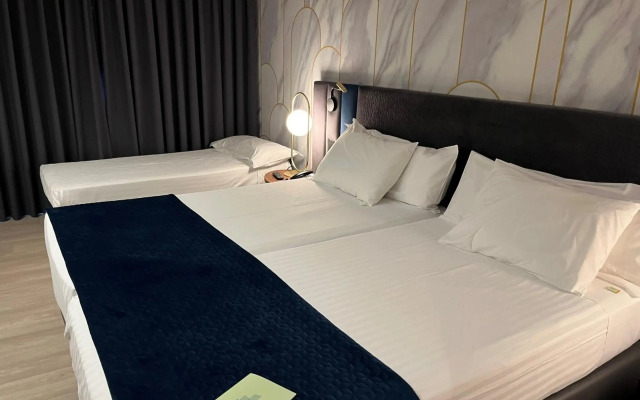 Hotel Silken Luis de León