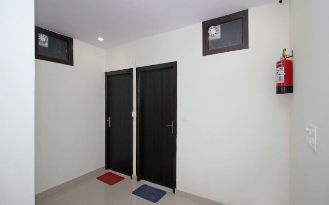 OYO 9711 Hotel Marc Blu