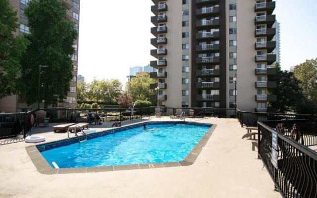 Pelicanstay in Burnaby Lake