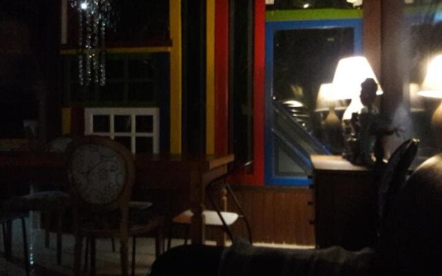 zaua guest house