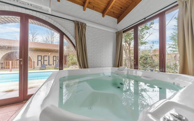 FLIPHAUS Wine Country Viamonte