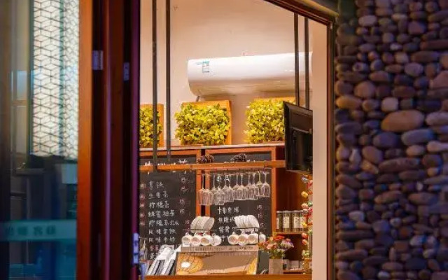 Bixiang Inn