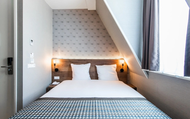 Melrose Hotel