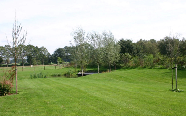Grandeur Farmhouse in Dwingeloo at a National Park