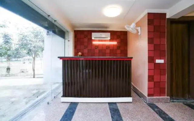 Collection O 74986 Hotel Sky Villas Near Palam Metro Station