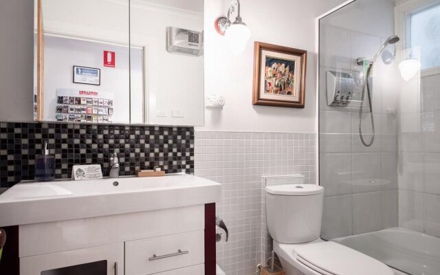 Atrium Apartment Bed & Breakfast