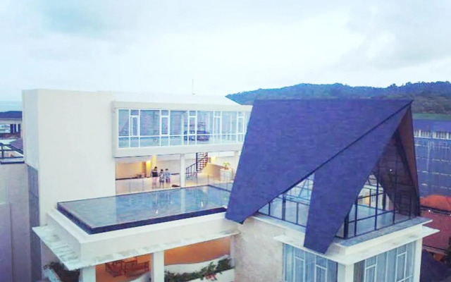 Laut Biru Resort Hotel