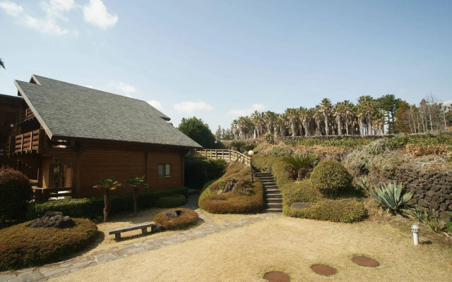 Sunny Day Jeju Pension