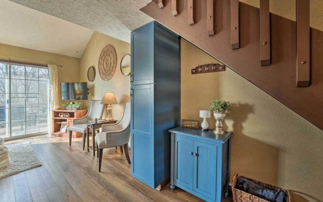 Balcony & Grill: Condo Near Table Rock Lake!