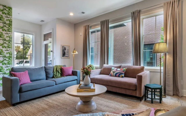 The Magnolia 2 by Avantstay Germantown Balcony