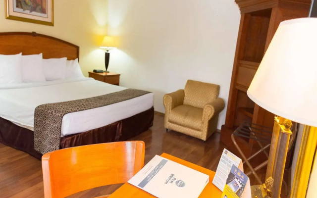 Hafersons Inn Hotel & Suites